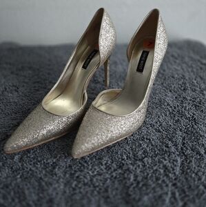 Nine West Gold Glitter Women's Heels